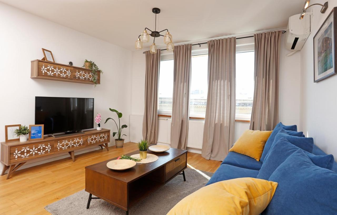 Athenaeum Wonderful View Flat Apartamento Bucareste Exterior foto